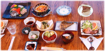イクラ丼・刺身盛・カレイの唐揚げ＋タラの芽天つき・・ 季節の特別料理